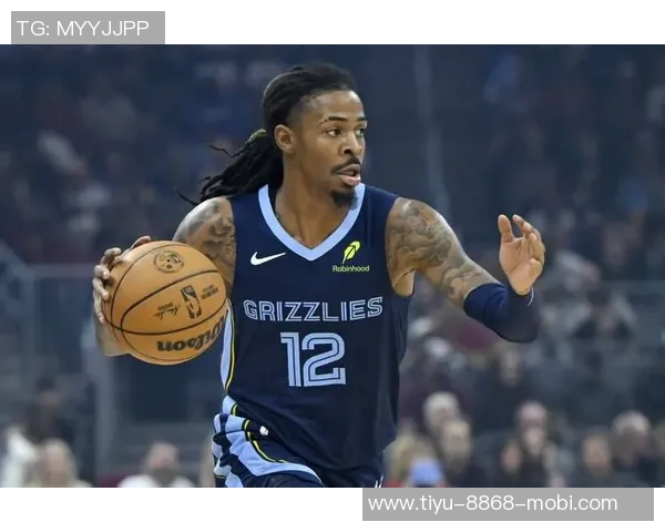 莫兰特讽刺四冠克莱为废物忘记自己26岁时的表现如何 莫兰特讽刺四冠克莱为废物忘记自己26岁时的表现如何