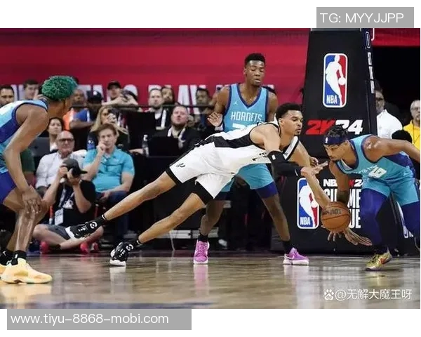 文班谈与霍姆格伦的关系强调两人风格不同不具可比性